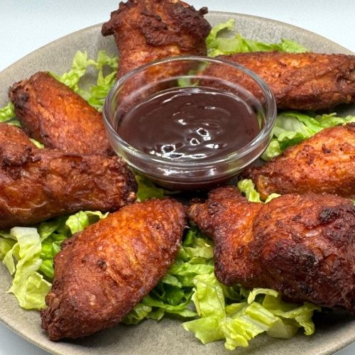 Alitas De Pollo / Chicken wings.