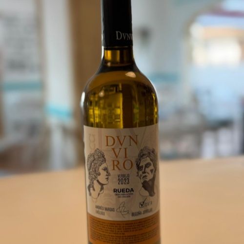 Vino Blanco De La Casa (Dunviro)