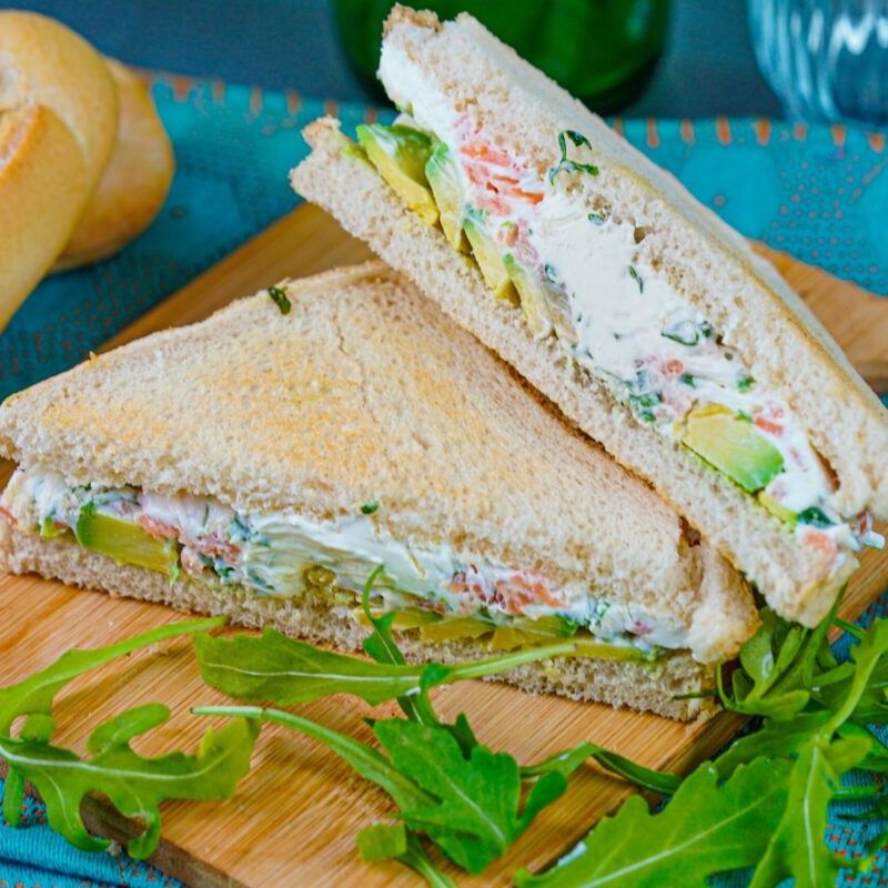 Salmon y aguacate club