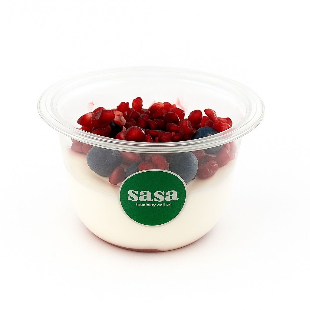 Yogurt con arándanos y granada