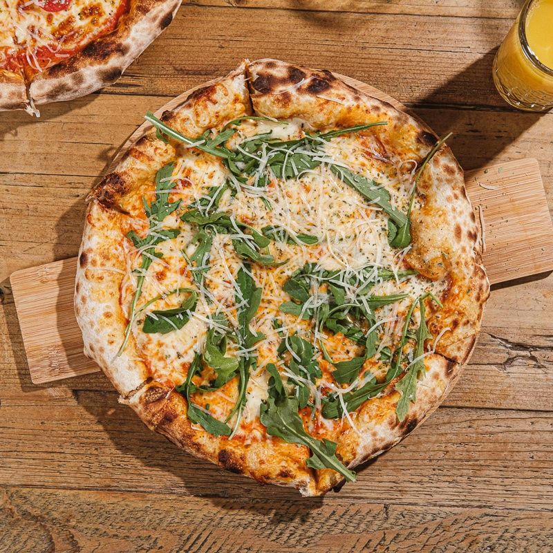 პიცა ოთხი ყველით