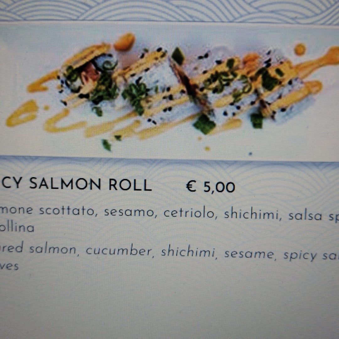 Spicy Salmon Roll
