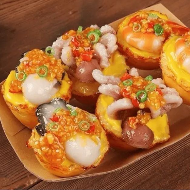 Omelette speciale con ostriche, polpo e gamberi （4pz）蚝蛋烧