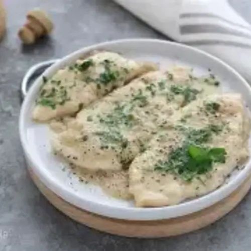 Scaloppine di pollo al vino bianco con contorno a scelta