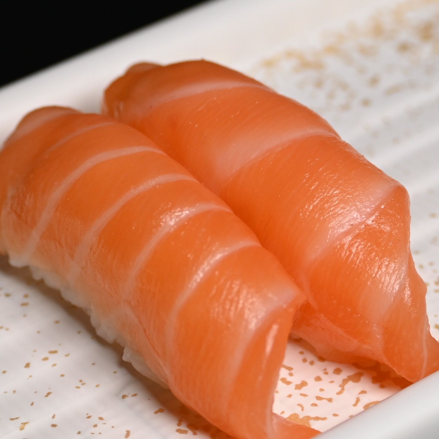 Nigiri salmon