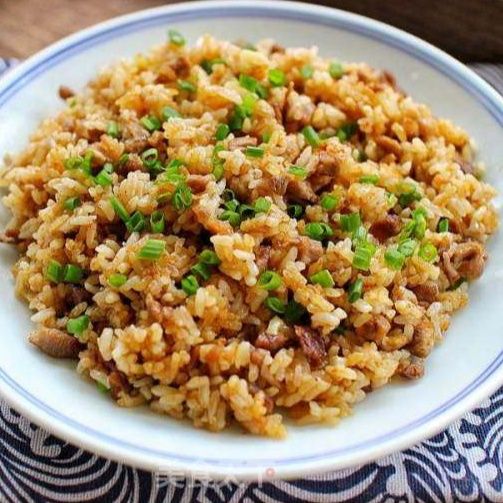 Riso saltati con manzo 牛肉炒饭