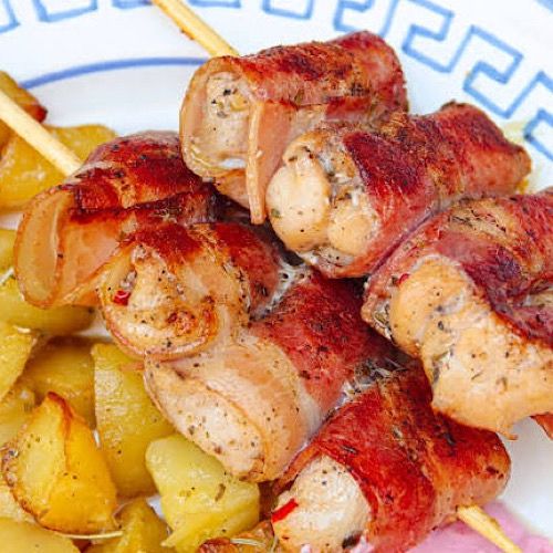 Souvlaki pollo e pancetta