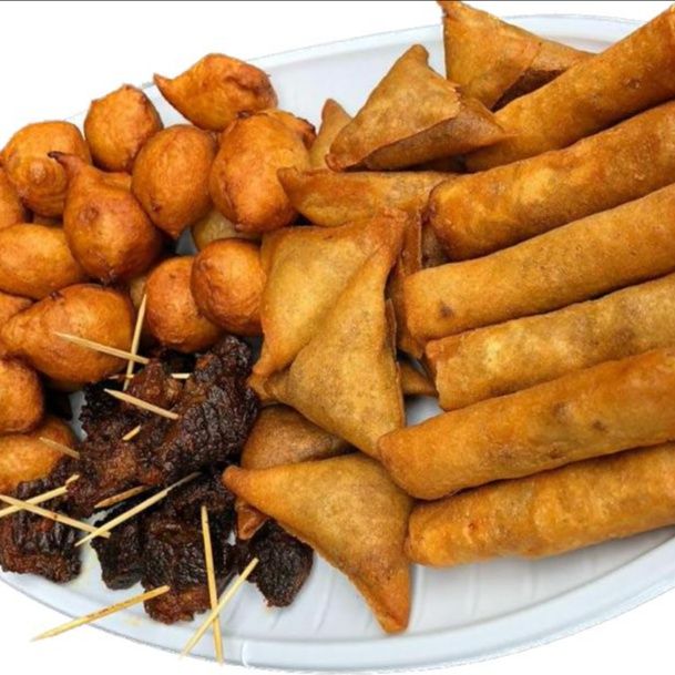 10 Samosa and 10 Spring rolls with 30 Puff puff and 5 Beef