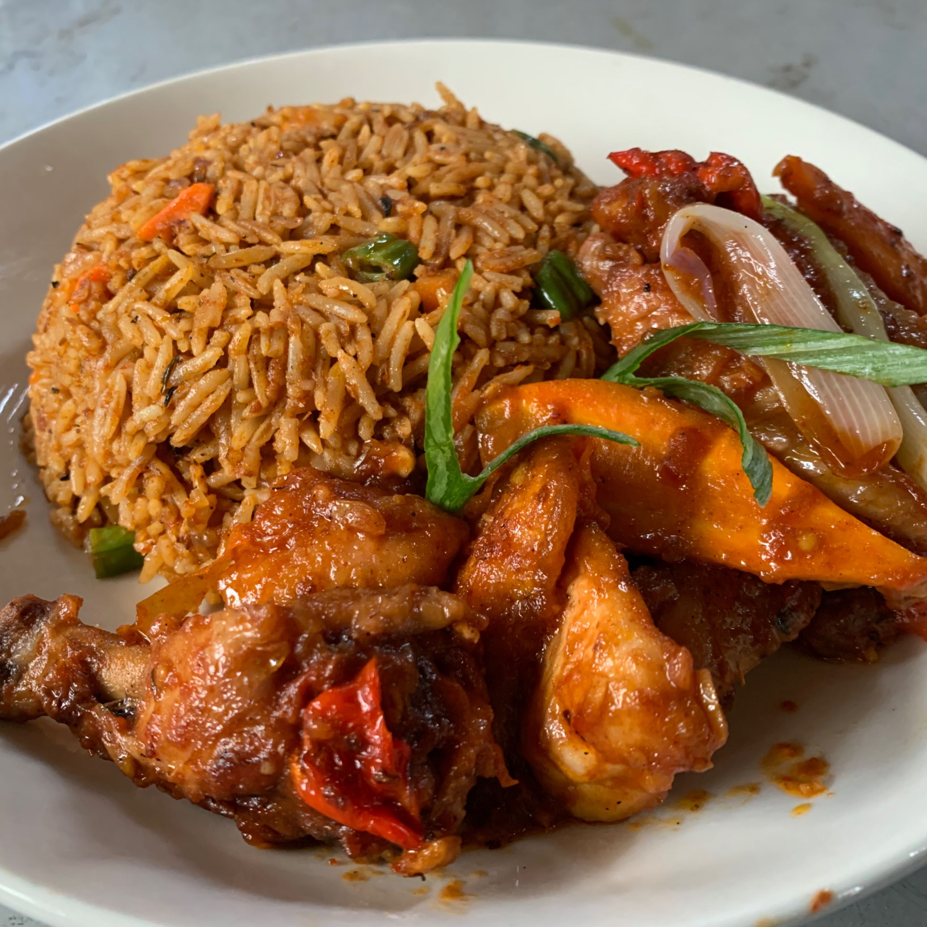 JELLOF rice with pulled chicken 