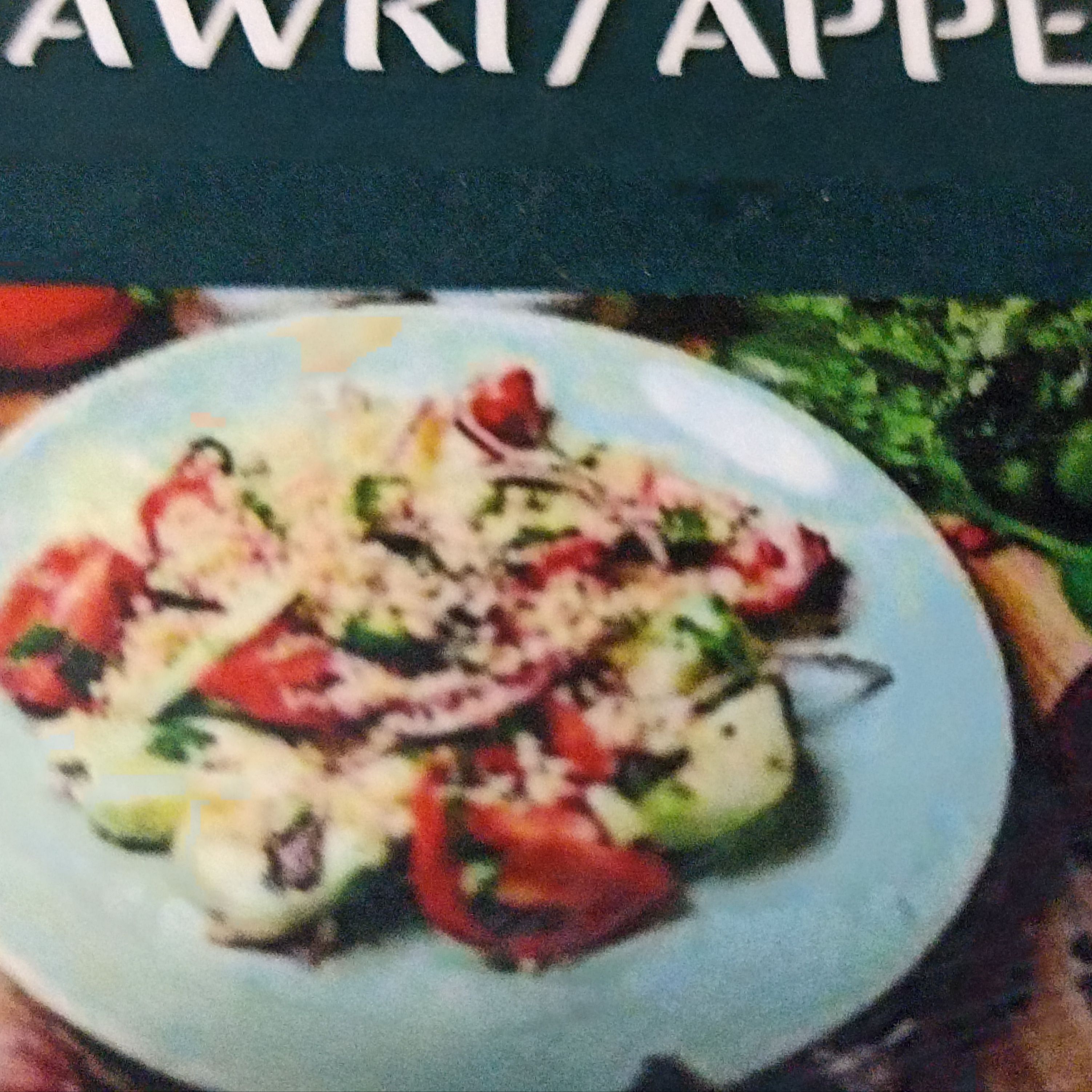 Sałatka gruzińska z orzechami