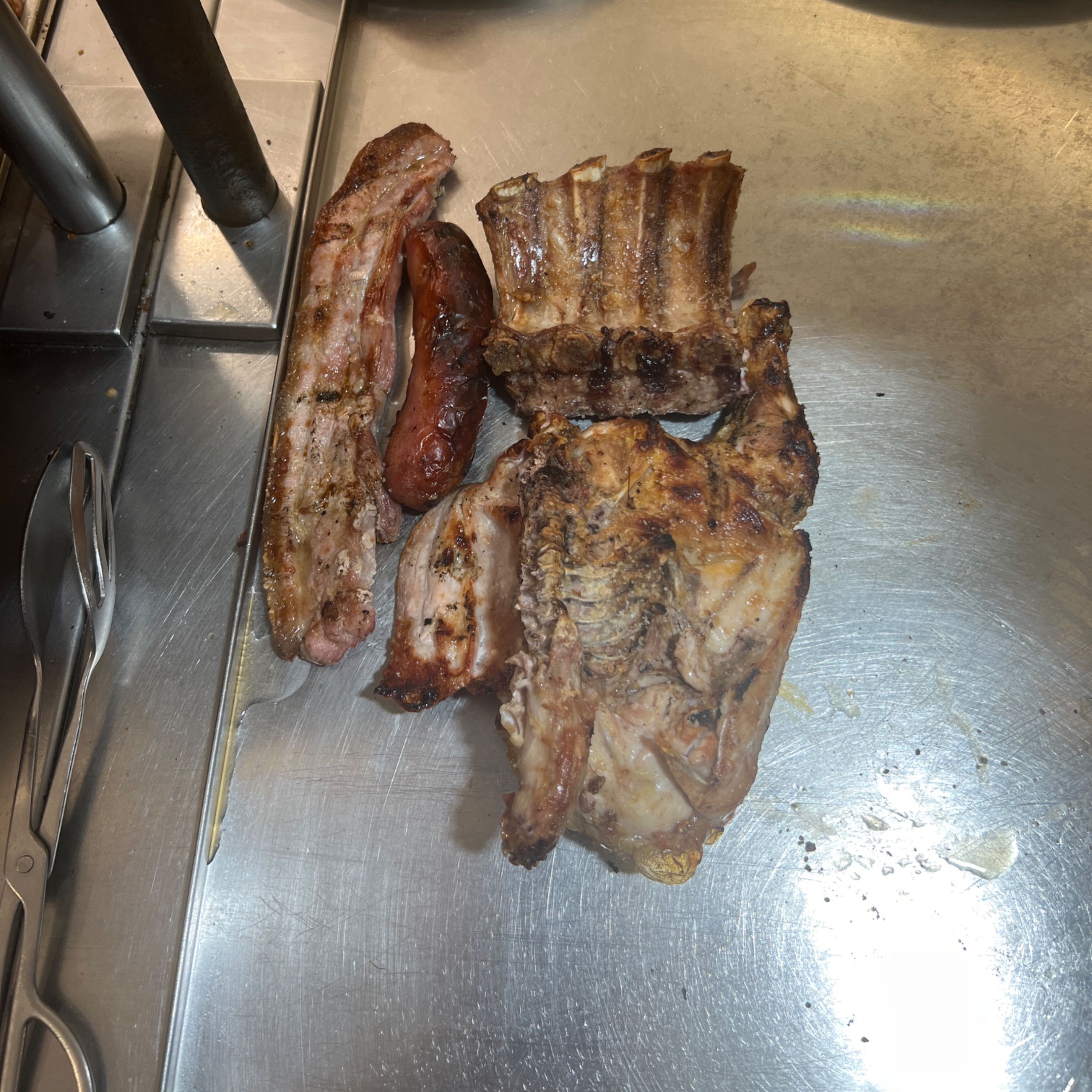 Parrilhada mista 2 pessoas c/ arroz e batata frita