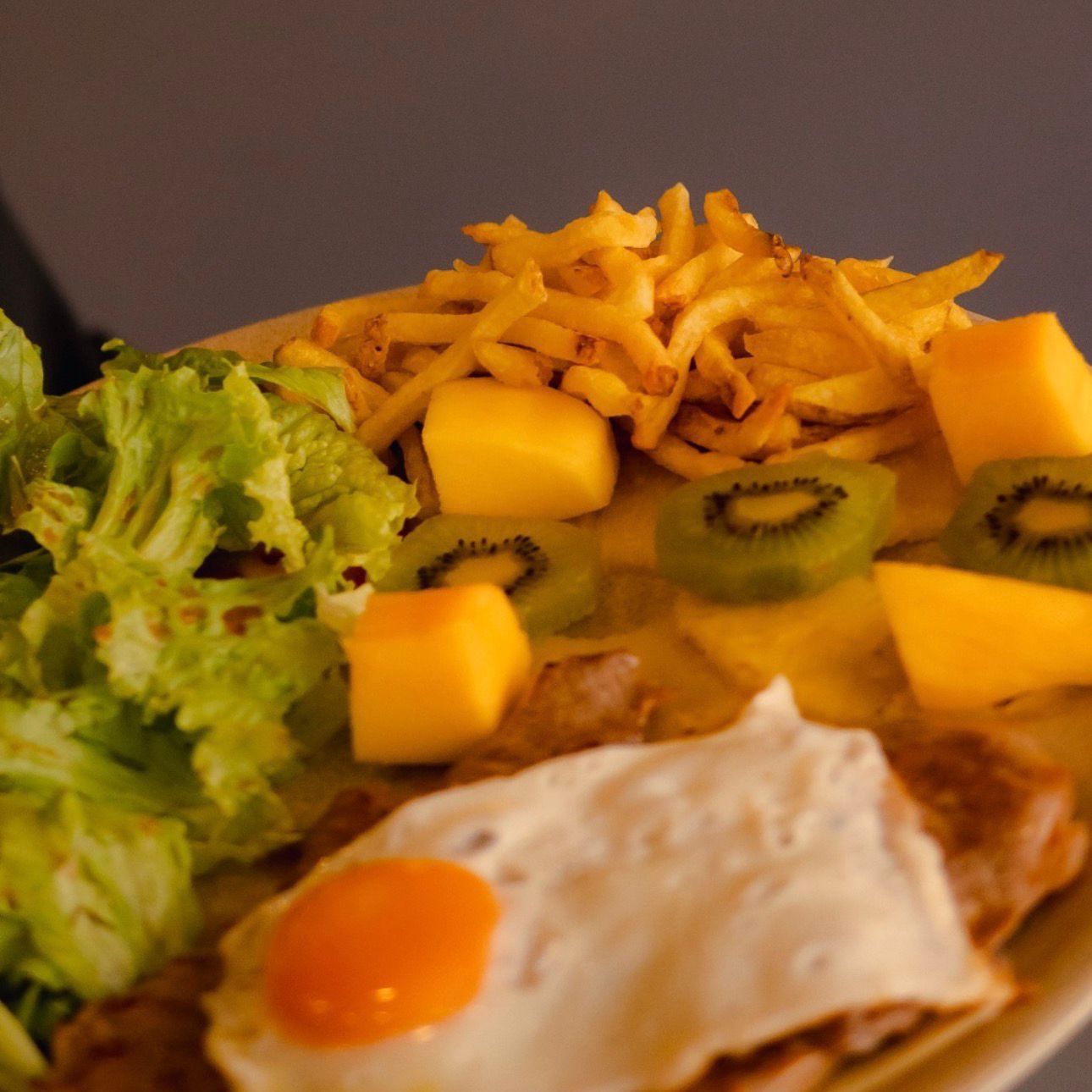 Bife Tropical à Alypios