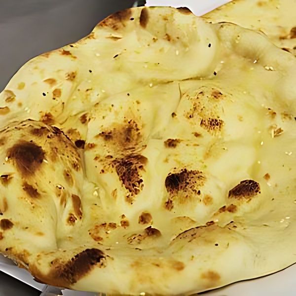Pão indiano doce pishavari naan