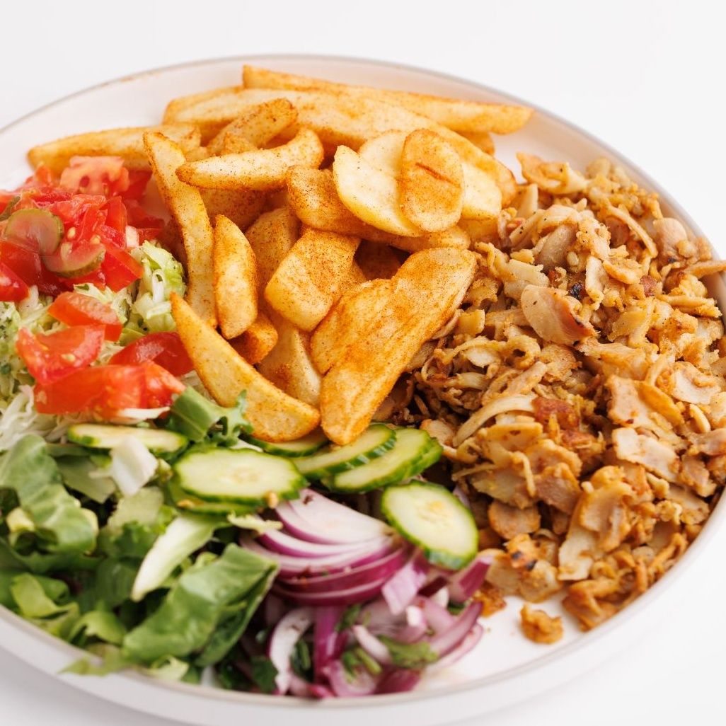 Pita cu pui la farfurie