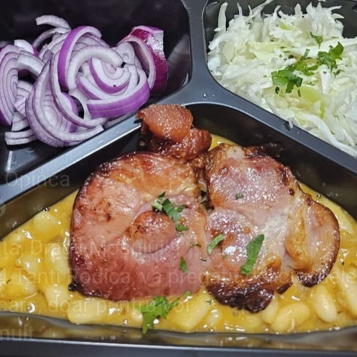 Ciolan porc cu fasole