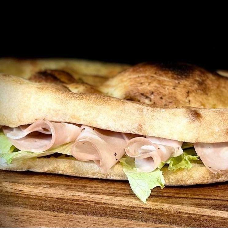 Panini Mortadella Cu Fistic