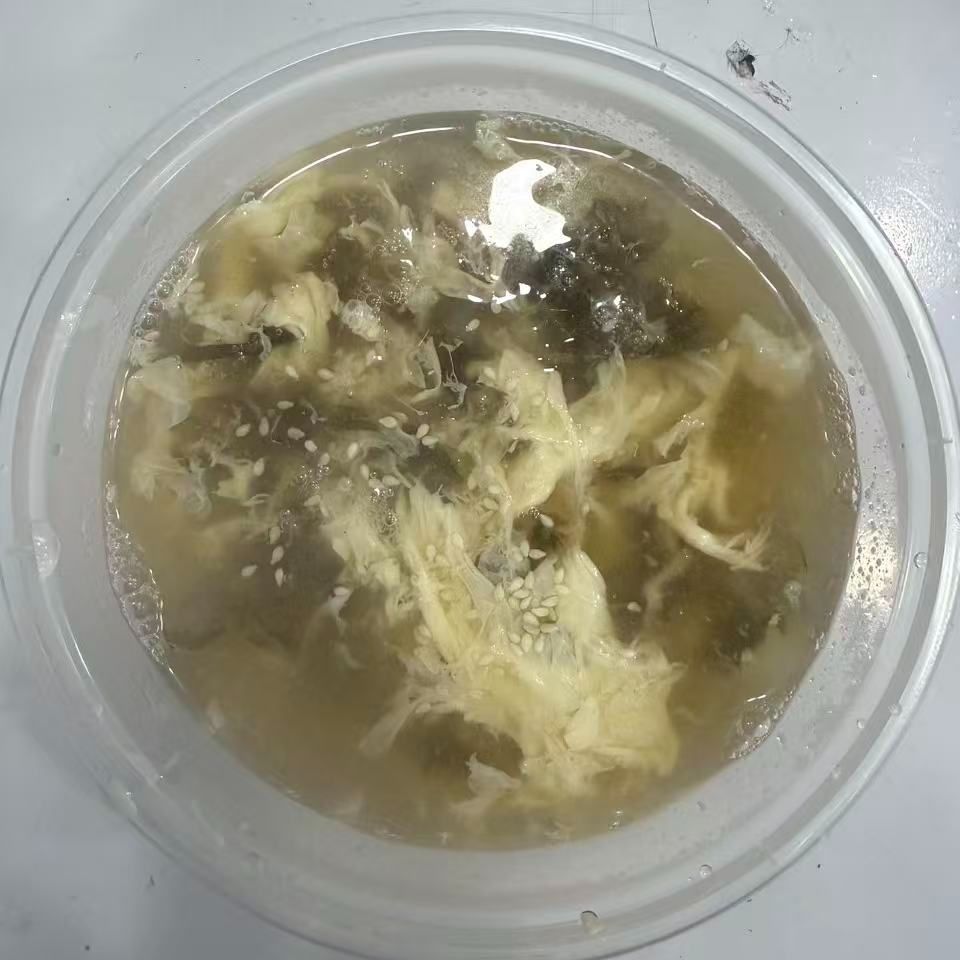 Supa od jaja i morskih algi