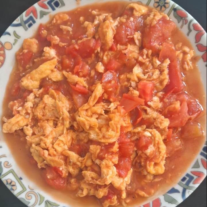 Jaja sa paradajzom i pirinčem