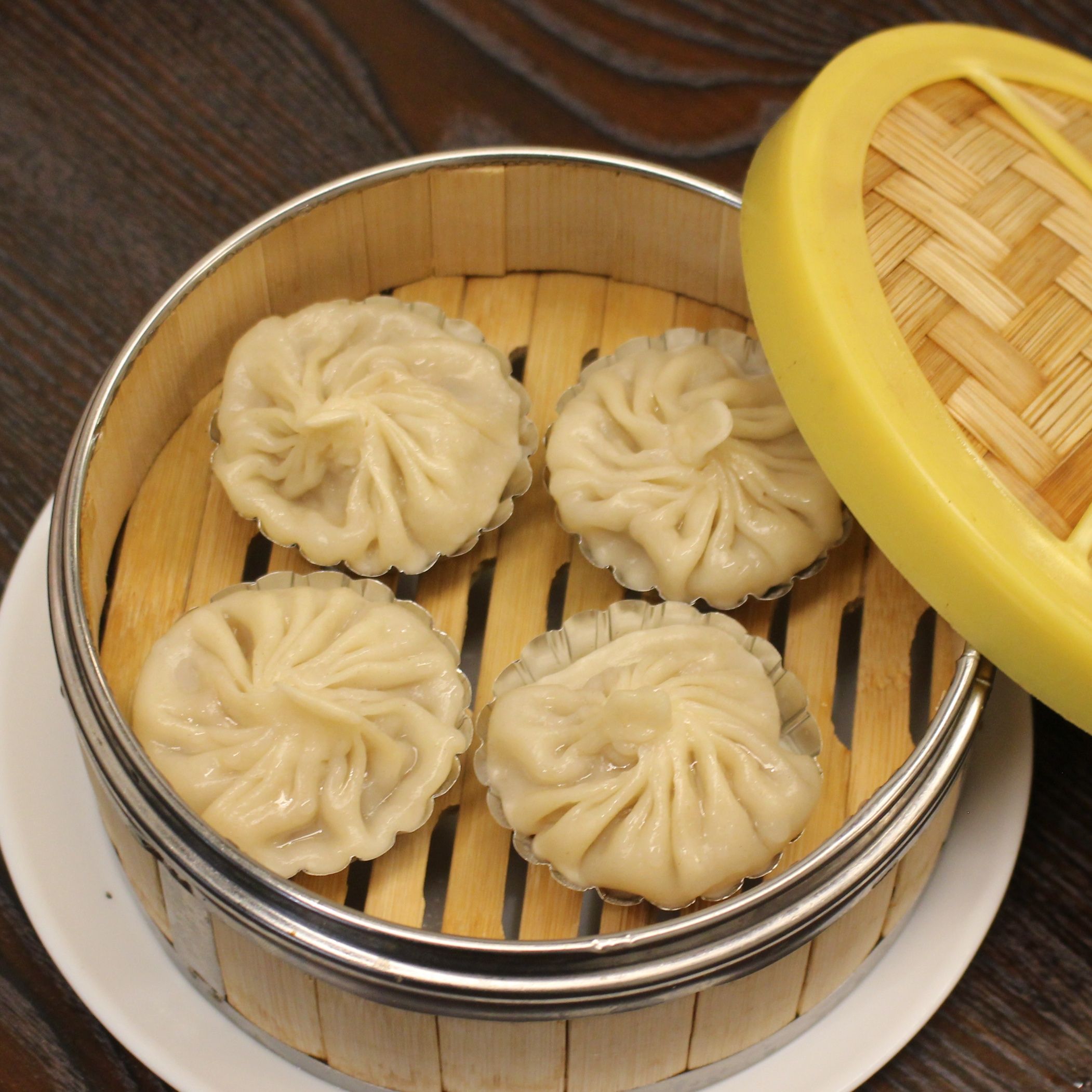 208	灌汤包4个 推荐	Soup dumplings