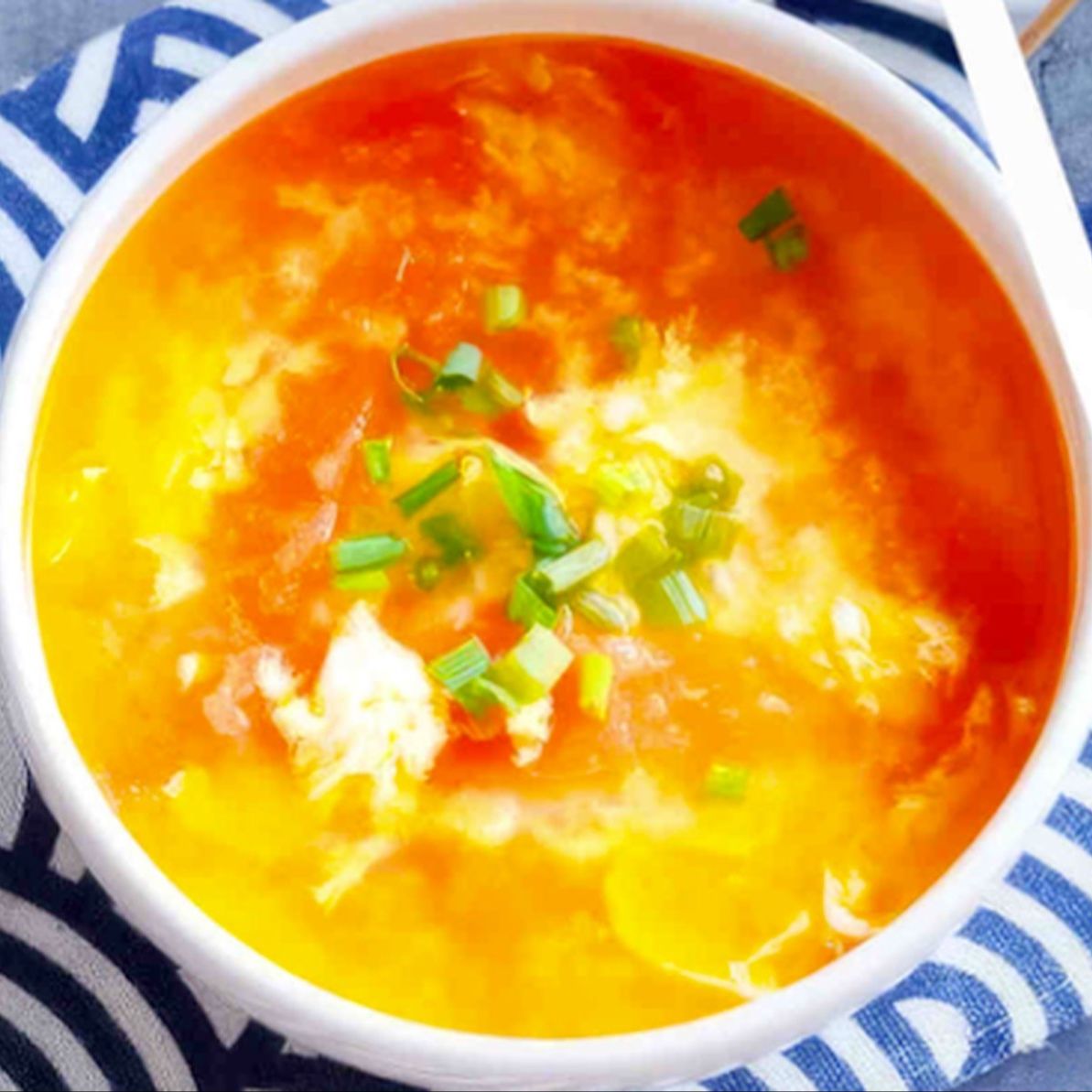 Tomato and egg soup