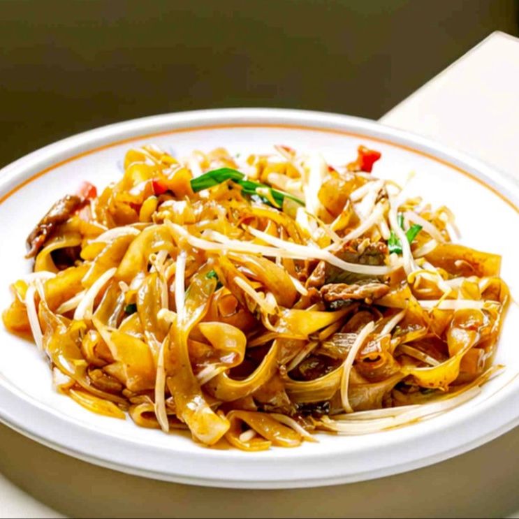 Dry fried beef noodles