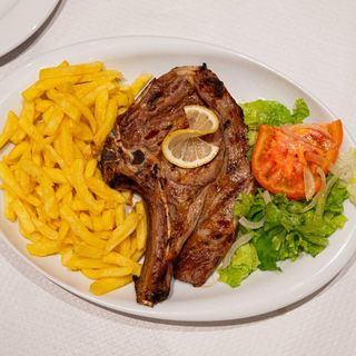 Costeleta de vitela grelhada (Meia Dose)