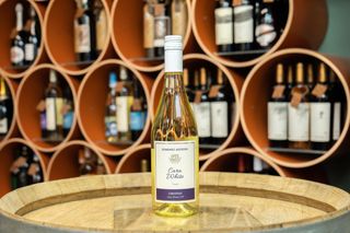 Domeniile Agoston Cara White