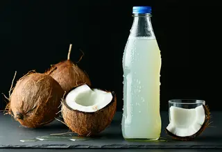 Freshly Squeezed Coconut Juice (Madafu Water)