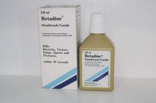 Betadine Pleasantly Flavoured Mouthwash, 250ml