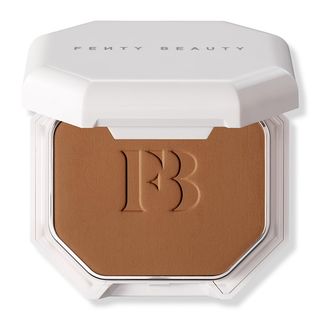 Fenty Beauty Fond De Teint Poudre Mat Numero 410