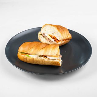 Baguette Viennoise Thon Crudités By Yamita