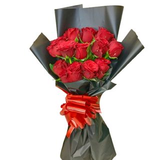 Red Rose 12pc Flower Bouquet