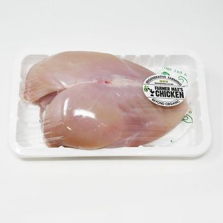 FARMER MAX 550G BREAST SKINLESS