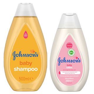 Offre Johnson Baby : Shampoing gold 500ML = Lotion 300ml Offert