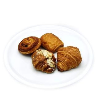 Mini Pastries Assorted Box 4Pc