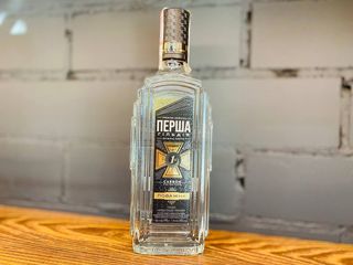 Горілка Перша Гільдія Поважна 0,5л