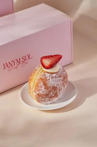 Пончики Strawberry box 450 Г