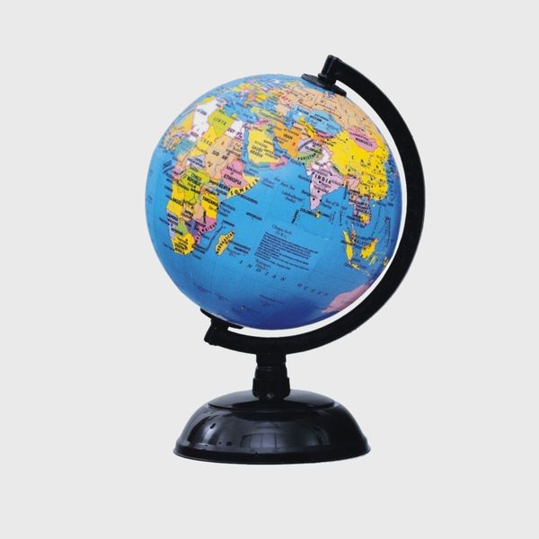 რუკები, გლობუსები და დროშები