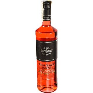 Алкогольний напiй Рига Блек 0.7л справжня журавлина