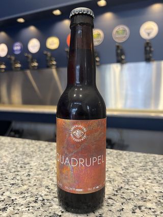 Quadrupel 8,9% 0,33ლ ბოთლი