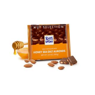 RITTER SPORT რძიანი შოკოლადის ფილა ნუშით და თაფლით-100გ/4000417704009