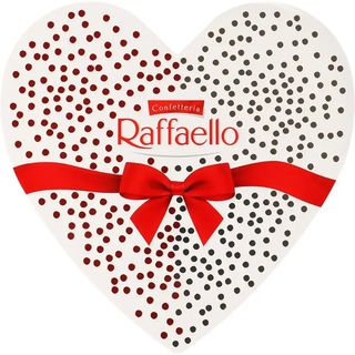 Цукерки Raffaello хрусткі коробка у формі серця 140 г