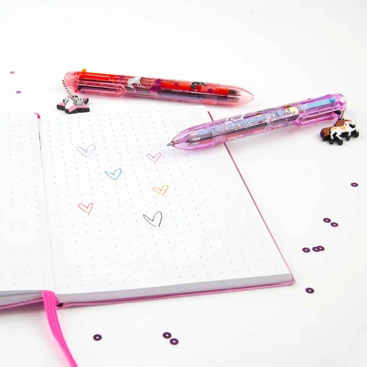 კალმები და ფანქრები