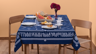 სუფრა - ანბანი ლურჯი 210x140სმ  პოლიესტერი