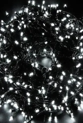 30მ/300LED თეთრი განათება, 3000K 8ფუნქციით, 2.5მ შავი კაბელით