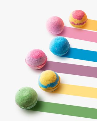 აბაზანის შუშხუნა ბომბი M