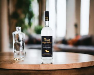 თაფლის არაყი 0.5 / Honey Vodka 0.5