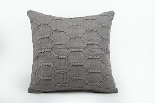დეკორატიული ბალიშის პირი - HONEYCOMB KNITTED ACRYLIC CUSHION COVER 45X45 CM LIGHT GREY