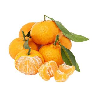 Мандарин с листьями