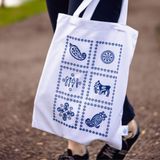 ჩანთა "ლურჯი სუფრა" თეთრი